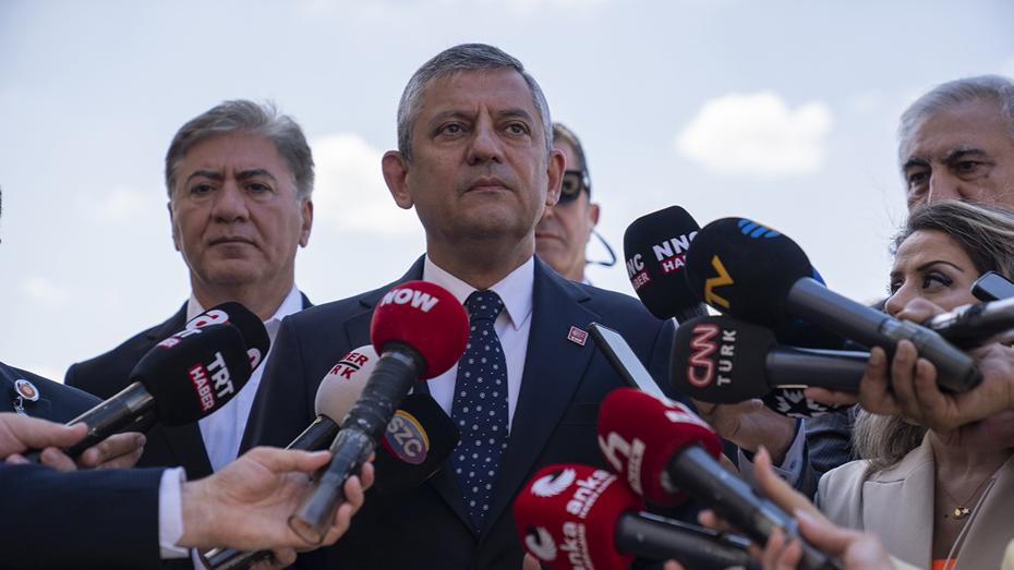 Yeni Partinin Kuruluşuna Doğru: Logo ve Renk Tercihleri Netleşiyor