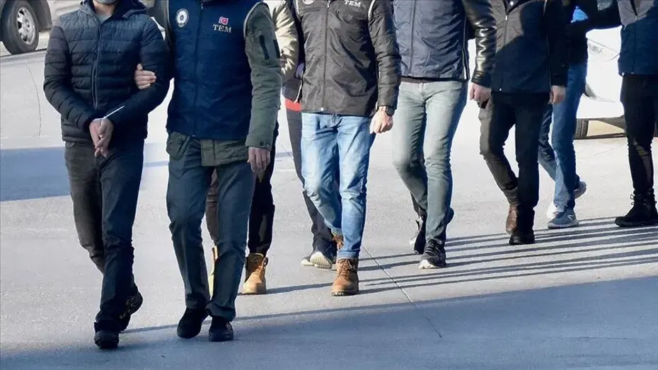Aydın'da Taşınmaz ve Araç Satışlarında 800 Milyon Liralık Dolandırıcılık Çetesi Çökertildi