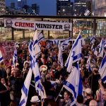 İsrailliler Netanyahu'nun istifasını istemek için yeniden sokaklara çıktı!