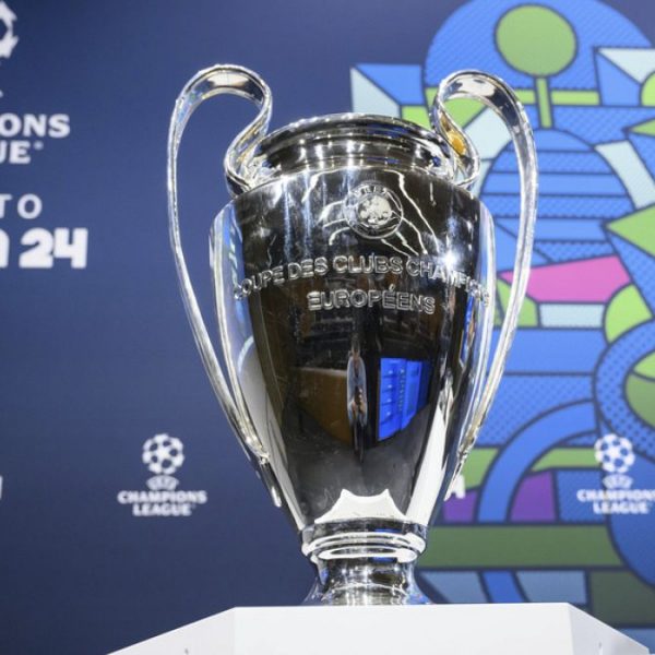 UEFA Şampiyonlar Ligi ve Avrupa Ligi maçları açıklandı