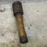 Tarlasında buldu: 20 yıl boyunca çekiç olarak kullandı!  O cismin el bombası olduğu ortaya çıktı…