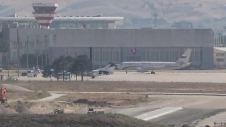 Ankara'da Rusya ile Batılı ülkeler arasında geniş çaplı esir değişim operasyonu gerçekleştirildi