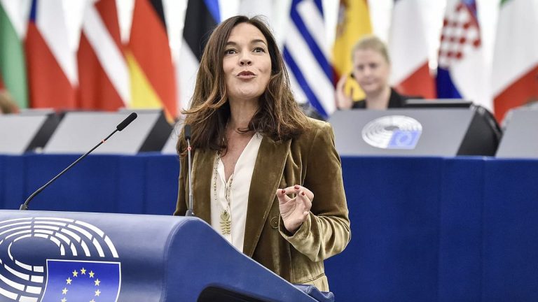 Milletvekili: “Erkek egemen AB Komisyonu'nu desteklemiyoruz”