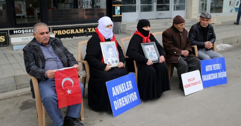 Muş aileleri “çocuk teyakkuzlarına” devam ediyor