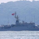 Türk savaş gemileri KKTC’deki limanlarda ziyarete açılacak