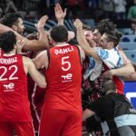 Finale yükselen “12 Dev Adam”a tebrik yağdı