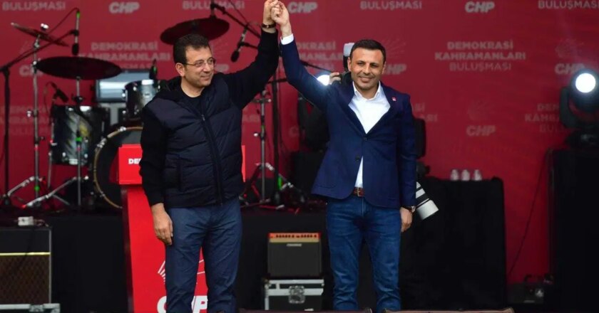 Özgür Çelik yeniden il başkanı seçildi! İmamoğlu’ndan ilk açıklama – Son Dakika Siyaset Haberleri