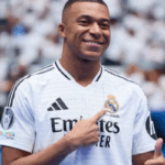 O beğeni sonrası olanlar oldu! Başakşehir’den Kylian Mbappe’ye mesaj