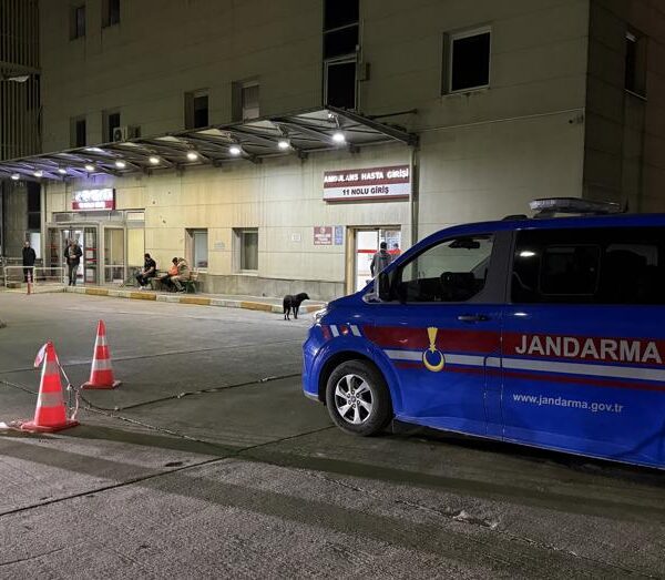 Cezaevinde gıda zehirlenmesi: 123 mahkum hastaneye sevk edildi